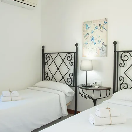 Villa Leonor By Villalia